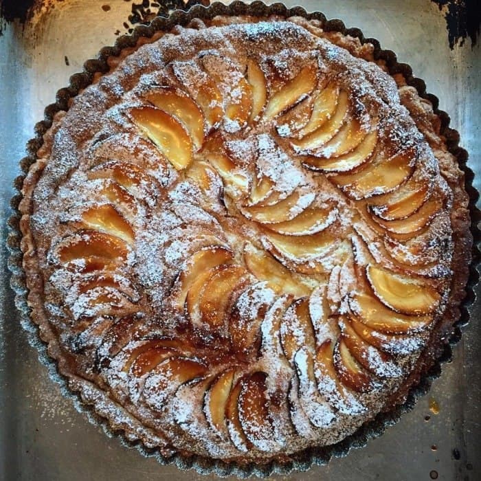 Eplabaka með möndlufrangipane